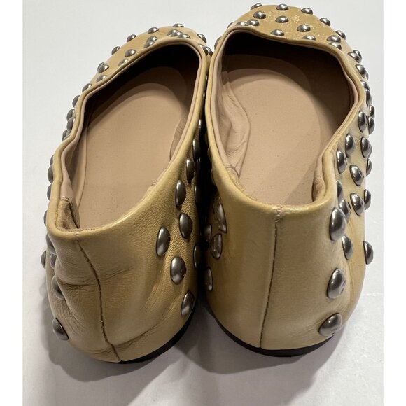 Gimaguas Bailarina Studs Flats in Butter - Picture 5 of 8